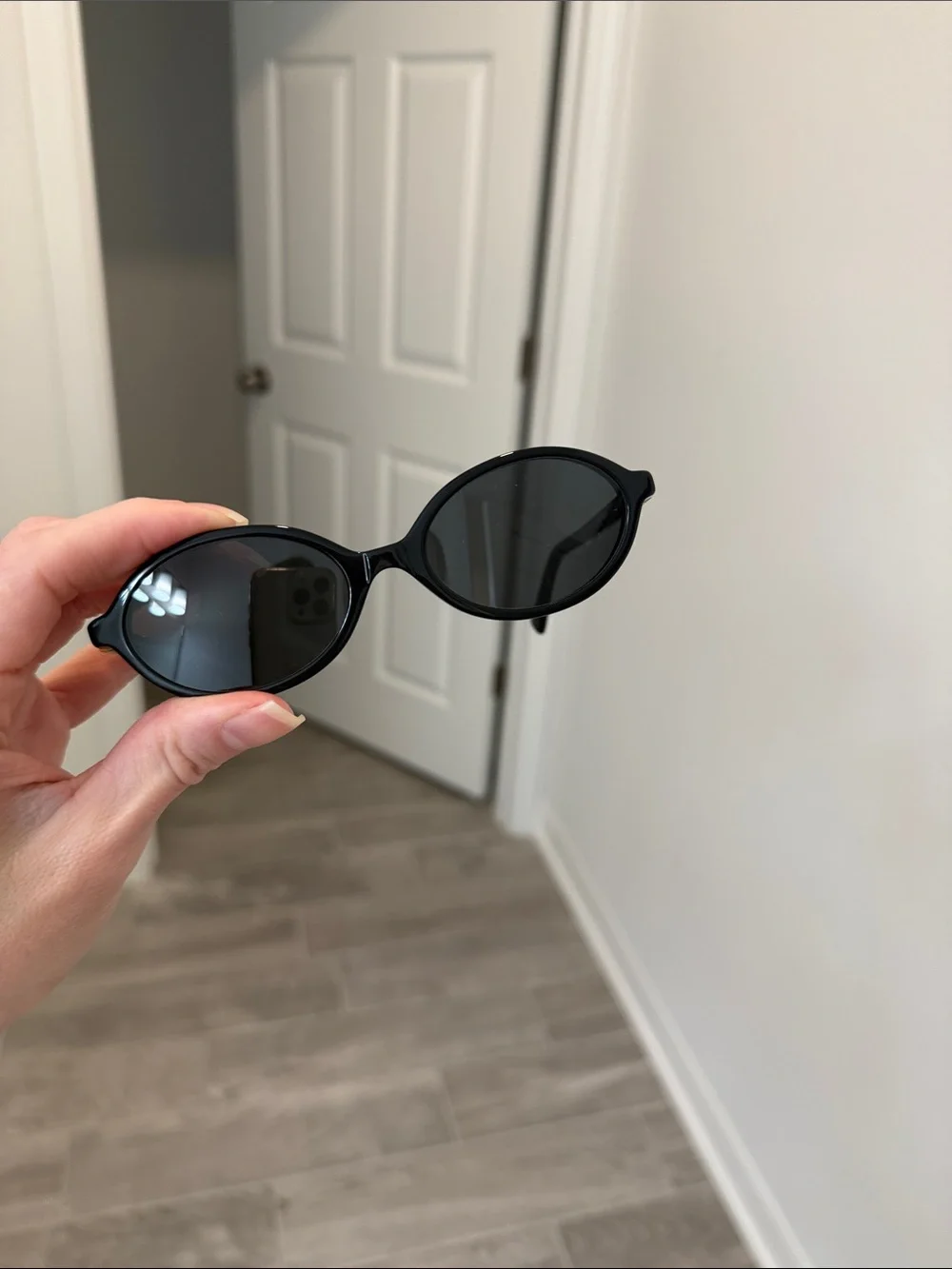 Miu Miu Black Round Sunglasses with Pink Velvet Case Like New Original